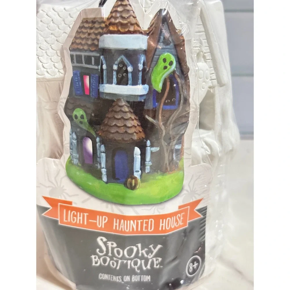 Spooky Boutique Light-Up Haunted House DIY Paint Kit Halloween Plaster LED